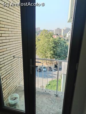 [P44] Vedere de pe hol catre parcare » foto by Teodor17
 - 
<span class="allrVoted glyphicon glyphicon-heart hidden" id="av1499106"></span>
<a class="m-l-10 hidden" id="sv1499106" onclick="voting_Foto_DelVot(,1499106,855)" role="button">șterge vot <span class="glyphicon glyphicon-remove"></span></a>
<a id="v91499106" class=" c-red"  onclick="voting_Foto_SetVot(1499106)" role="button"><span class="glyphicon glyphicon-heart-empty"></span> <b>LIKE</b> = Votează poza</a> <img class="hidden"  id="f1499106W9" src="/imagini/loader.gif" border="0" /><span class="AjErrMes hidden" id="e1499106ErM"></span>