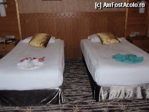 [P04] paturile din una din camere. În cealaltă era pat dublu » foto by tadaniela
 - 
<span class="allrVoted glyphicon glyphicon-heart hidden" id="av394017"></span>
<a class="m-l-10 hidden" id="sv394017" onclick="voting_Foto_DelVot(,394017,880)" role="button">șterge vot <span class="glyphicon glyphicon-remove"></span></a>
<a id="v9394017" class=" c-red"  onclick="voting_Foto_SetVot(394017)" role="button"><span class="glyphicon glyphicon-heart-empty"></span> <b>LIKE</b> = Votează poza</a> <img class="hidden"  id="f394017W9" src="/imagini/loader.gif" border="0" /><span class="AjErrMes hidden" id="e394017ErM"></span>