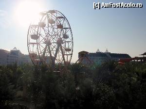 [P08] luna park » foto by tadaniela
 - 
<span class="allrVoted glyphicon glyphicon-heart hidden" id="av394021"></span>
<a class="m-l-10 hidden" id="sv394021" onclick="voting_Foto_DelVot(,394021,880)" role="button">șterge vot <span class="glyphicon glyphicon-remove"></span></a>
<a id="v9394021" class=" c-red"  onclick="voting_Foto_SetVot(394021)" role="button"><span class="glyphicon glyphicon-heart-empty"></span> <b>LIKE</b> = Votează poza</a> <img class="hidden"  id="f394021W9" src="/imagini/loader.gif" border="0" /><span class="AjErrMes hidden" id="e394021ErM"></span>