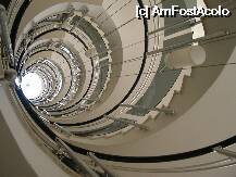 [P05] scari interior hotel Viva Club » foto by me_bocco
 - 
<span class="allrVoted glyphicon glyphicon-heart hidden" id="av13773"></span>
<a class="m-l-10 hidden" id="sv13773" onclick="voting_Foto_DelVot(,13773,881)" role="button">șterge vot <span class="glyphicon glyphicon-remove"></span></a>
<a id="v913773" class=" c-red"  onclick="voting_Foto_SetVot(13773)" role="button"><span class="glyphicon glyphicon-heart-empty"></span> <b>LIKE</b> = Votează poza</a> <img class="hidden"  id="f13773W9" src="/imagini/loader.gif" border="0" /><span class="AjErrMes hidden" id="e13773ErM"></span>