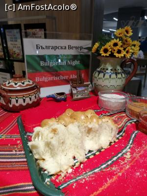 [P21] Seara bulgareasca » foto by fredutza
 - 
<span class="allrVoted glyphicon glyphicon-heart hidden" id="av1074059"></span>
<a class="m-l-10 hidden" id="sv1074059" onclick="voting_Foto_DelVot(,1074059,881)" role="button">șterge vot <span class="glyphicon glyphicon-remove"></span></a>
<a id="v91074059" class=" c-red"  onclick="voting_Foto_SetVot(1074059)" role="button"><span class="glyphicon glyphicon-heart-empty"></span> <b>LIKE</b> = Votează poza</a> <img class="hidden"  id="f1074059W9" src="/imagini/loader.gif" border="0" /><span class="AjErrMes hidden" id="e1074059ErM"></span>