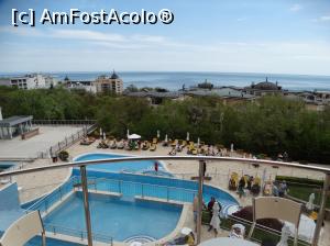 [P07] Vedere de la masă la nivelul de sus al terasei adiacente barului de la piscină » foto by Kavarnap
 - 
<span class="allrVoted glyphicon glyphicon-heart hidden" id="av1070396"></span>
<a class="m-l-10 hidden" id="sv1070396" onclick="voting_Foto_DelVot(,1070396,893)" role="button">șterge vot <span class="glyphicon glyphicon-remove"></span></a>
<a id="v91070396" class=" c-red"  onclick="voting_Foto_SetVot(1070396)" role="button"><span class="glyphicon glyphicon-heart-empty"></span> <b>LIKE</b> = Votează poza</a> <img class="hidden"  id="f1070396W9" src="/imagini/loader.gif" border="0" /><span class="AjErrMes hidden" id="e1070396ErM"></span>