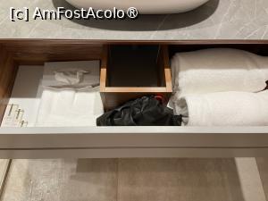 [P33] Maritim Amelia 5* Albena - uscătorul de păr şi prosoapele » foto by nicole33
 - 
<span class="allrVoted glyphicon glyphicon-heart hidden" id="av1411591"></span>
<a class="m-l-10 hidden" id="sv1411591" onclick="voting_Foto_DelVot(,1411591,927)" role="button">șterge vot <span class="glyphicon glyphicon-remove"></span></a>
<a id="v91411591" class=" c-red"  onclick="voting_Foto_SetVot(1411591)" role="button"><span class="glyphicon glyphicon-heart-empty"></span> <b>LIKE</b> = Votează poza</a> <img class="hidden"  id="f1411591W9" src="/imagini/loader.gif" border="0" /><span class="AjErrMes hidden" id="e1411591ErM"></span>
