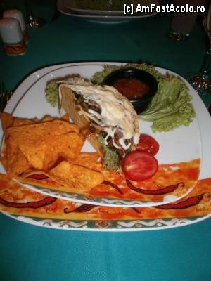 [P10] Deliciosul taco la restaurantul A la Carte Mexican » foto by genicon
 - 
<span class="allrVoted glyphicon glyphicon-heart hidden" id="av339164"></span>
<a class="m-l-10 hidden" id="sv339164" onclick="voting_Foto_DelVot(,339164,93)" role="button">șterge vot <span class="glyphicon glyphicon-remove"></span></a>
<a id="v9339164" class=" c-red"  onclick="voting_Foto_SetVot(339164)" role="button"><span class="glyphicon glyphicon-heart-empty"></span> <b>LIKE</b> = Votează poza</a> <img class="hidden"  id="f339164W9" src="/imagini/loader.gif" border="0" /><span class="AjErrMes hidden" id="e339164ErM"></span>