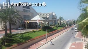 [P14] Intrarea in hotel vazuta de pe pasarela » foto by sebigeanina
 - 
<span class="allrVoted glyphicon glyphicon-heart hidden" id="av1008417"></span>
<a class="m-l-10 hidden" id="sv1008417" onclick="voting_Foto_DelVot(,1008417,93)" role="button">șterge vot <span class="glyphicon glyphicon-remove"></span></a>
<a id="v91008417" class=" c-red"  onclick="voting_Foto_SetVot(1008417)" role="button"><span class="glyphicon glyphicon-heart-empty"></span> <b>LIKE</b> = Votează poza</a> <img class="hidden"  id="f1008417W9" src="/imagini/loader.gif" border="0" /><span class="AjErrMes hidden" id="e1008417ErM"></span>