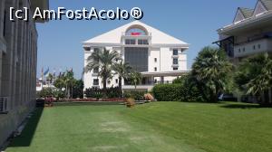 [P29] Corpul de luxe vazut din hotel » foto by sebigeanina
 - 
<span class="allrVoted glyphicon glyphicon-heart hidden" id="av1008432"></span>
<a class="m-l-10 hidden" id="sv1008432" onclick="voting_Foto_DelVot(,1008432,93)" role="button">șterge vot <span class="glyphicon glyphicon-remove"></span></a>
<a id="v91008432" class=" c-red"  onclick="voting_Foto_SetVot(1008432)" role="button"><span class="glyphicon glyphicon-heart-empty"></span> <b>LIKE</b> = Votează poza</a> <img class="hidden"  id="f1008432W9" src="/imagini/loader.gif" border="0" /><span class="AjErrMes hidden" id="e1008432ErM"></span>