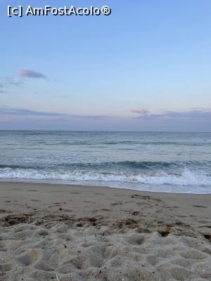 [P04] Plaja privată » foto by D.M.
 - 
<span class="allrVoted glyphicon glyphicon-heart hidden" id="av1241012"></span>
<a class="m-l-10 hidden" id="sv1241012" onclick="voting_Foto_DelVot(,1241012,935)" role="button">șterge vot <span class="glyphicon glyphicon-remove"></span></a>
<a id="v91241012" class=" c-red"  onclick="voting_Foto_SetVot(1241012)" role="button"><span class="glyphicon glyphicon-heart-empty"></span> <b>LIKE</b> = Votează poza</a> <img class="hidden"  id="f1241012W9" src="/imagini/loader.gif" border="0" /><span class="AjErrMes hidden" id="e1241012ErM"></span>