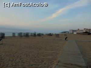 [P36] 33. Plaja în a treia zi » foto by victor_m
 - 
<span class="allrVoted glyphicon glyphicon-heart hidden" id="av876211"></span>
<a class="m-l-10 hidden" id="sv876211" onclick="voting_Foto_DelVot(,876211,935)" role="button">șterge vot <span class="glyphicon glyphicon-remove"></span></a>
<a id="v9876211" class=" c-red"  onclick="voting_Foto_SetVot(876211)" role="button"><span class="glyphicon glyphicon-heart-empty"></span> <b>LIKE</b> = Votează poza</a> <img class="hidden"  id="f876211W9" src="/imagini/loader.gif" border="0" /><span class="AjErrMes hidden" id="e876211ErM"></span>