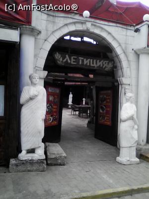 [P45] 40. Noi suntem romani! - 'Letiţia' (laetitia în latină - bucurie, plăcere), un local din Obzor » foto by victor_m
 - 
<span class="allrVoted glyphicon glyphicon-heart hidden" id="av876220"></span>
<a class="m-l-10 hidden" id="sv876220" onclick="voting_Foto_DelVot(,876220,935)" role="button">șterge vot <span class="glyphicon glyphicon-remove"></span></a>
<a id="v9876220" class=" c-red"  onclick="voting_Foto_SetVot(876220)" role="button"><span class="glyphicon glyphicon-heart-empty"></span> <b>LIKE</b> = Votează poza</a> <img class="hidden"  id="f876220W9" src="/imagini/loader.gif" border="0" /><span class="AjErrMes hidden" id="e876220ErM"></span>