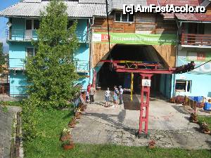 [P07] Telescaun. De la hotel Paltinis 20 pe jos. Drumul cu telescaunul este de 17 min. Dupa ce cobori din telescaun, iarna se poate lua teleschiul si cobori pe partie, vara mergi inainte pe jos si dupa 100 metri se face un Y: stg duce la un lac iar dreapta duce la Cascada Cailor.  » foto by marinicaursu
 - 
<span class="allrVoted glyphicon glyphicon-heart hidden" id="av461826"></span>
<a class="m-l-10 hidden" id="sv461826" onclick="voting_Foto_DelVot(,461826,943)" role="button">șterge vot <span class="glyphicon glyphicon-remove"></span></a>
<a id="v9461826" class=" c-red"  onclick="voting_Foto_SetVot(461826)" role="button"><span class="glyphicon glyphicon-heart-empty"></span> <b>LIKE</b> = Votează poza</a> <img class="hidden"  id="f461826W9" src="/imagini/loader.gif" border="0" /><span class="AjErrMes hidden" id="e461826ErM"></span>