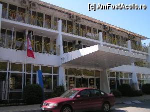 [P04] Hotel Ralitsa Albena » foto by ionescunic
 - 
<span class="allrVoted glyphicon glyphicon-heart hidden" id="av359545"></span>
<a class="m-l-10 hidden" id="sv359545" onclick="voting_Foto_DelVot(,359545,976)" role="button">șterge vot <span class="glyphicon glyphicon-remove"></span></a>
<a id="v9359545" class=" c-red"  onclick="voting_Foto_SetVot(359545)" role="button"><span class="glyphicon glyphicon-heart-empty"></span> <b>LIKE</b> = Votează poza</a> <img class="hidden"  id="f359545W9" src="/imagini/loader.gif" border="0" /><span class="AjErrMes hidden" id="e359545ErM"></span>