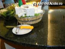 [P14] bucati mari de telemea si cascaval  din care iti taiai cat doreai » foto by adrian/
 - 
<span class="allrVoted glyphicon glyphicon-heart hidden" id="av11852"></span>
<a class="m-l-10 hidden" id="sv11852" onclick="voting_Foto_DelVot(,11852,978)" role="button">șterge vot <span class="glyphicon glyphicon-remove"></span></a>
<a id="v911852" class=" c-red"  onclick="voting_Foto_SetVot(11852)" role="button"><span class="glyphicon glyphicon-heart-empty"></span> <b>LIKE</b> = Votează poza</a> <img class="hidden"  id="f11852W9" src="/imagini/loader.gif" border="0" /><span class="AjErrMes hidden" id="e11852ErM"></span>