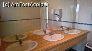 [P34] Toaleta restaurant » foto by AZE
 - 
<span class="allrVoted glyphicon glyphicon-heart hidden" id="av984968"></span>
<a class="m-l-10 hidden" id="sv984968" onclick="voting_Foto_DelVot(,984968,979)" role="button">șterge vot <span class="glyphicon glyphicon-remove"></span></a>
<a id="v9984968" class=" c-red"  onclick="voting_Foto_SetVot(984968)" role="button"><span class="glyphicon glyphicon-heart-empty"></span> <b>LIKE</b> = Votează poza</a> <img class="hidden"  id="f984968W9" src="/imagini/loader.gif" border="0" /><span class="AjErrMes hidden" id="e984968ErM"></span>