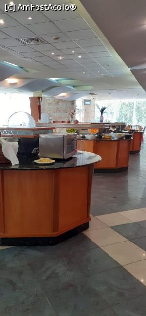 [P18] Restaurantul. » foto by delinyka
 - 
<span class="allrVoted glyphicon glyphicon-heart hidden" id="av1250188"></span>
<a class="m-l-10 hidden" id="sv1250188" onclick="voting_Foto_DelVot(,1250188,979)" role="button">șterge vot <span class="glyphicon glyphicon-remove"></span></a>
<a id="v91250188" class=" c-red"  onclick="voting_Foto_SetVot(1250188)" role="button"><span class="glyphicon glyphicon-heart-empty"></span> <b>LIKE</b> = Votează poza</a> <img class="hidden"  id="f1250188W9" src="/imagini/loader.gif" border="0" /><span class="AjErrMes hidden" id="e1250188ErM"></span>