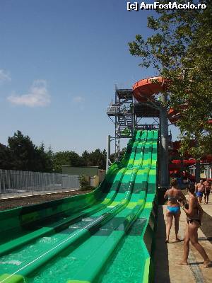 [P11] aquapark » foto by stefi16
 - 
<span class="allrVoted glyphicon glyphicon-heart hidden" id="av552340"></span>
<a class="m-l-10 hidden" id="sv552340" onclick="voting_Foto_DelVot(,552340,979)" role="button">șterge vot <span class="glyphicon glyphicon-remove"></span></a>
<a id="v9552340" class=" c-red"  onclick="voting_Foto_SetVot(552340)" role="button"><span class="glyphicon glyphicon-heart-empty"></span> <b>LIKE</b> = Votează poza</a> <img class="hidden"  id="f552340W9" src="/imagini/loader.gif" border="0" /><span class="AjErrMes hidden" id="e552340ErM"></span>
