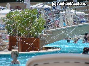 [P10] Piscina mare » foto by morcim
 - 
<span class="allrVoted glyphicon glyphicon-heart hidden" id="av464765"></span>
<a class="m-l-10 hidden" id="sv464765" onclick="voting_Foto_DelVot(,464765,1040)" role="button">șterge vot <span class="glyphicon glyphicon-remove"></span></a>
<a id="v9464765" class=" c-red"  onclick="voting_Foto_SetVot(464765)" role="button"><span class="glyphicon glyphicon-heart-empty"></span> <b>LIKE</b> = Votează poza</a> <img class="hidden"  id="f464765W9" src="/imagini/loader.gif" border="0" /><span class="AjErrMes hidden" id="e464765ErM"></span>