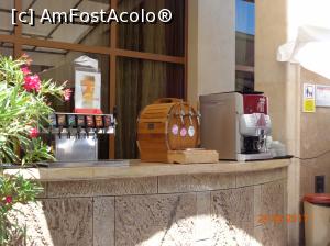 [P13] Dozatorul de sucuri, Bere in dreapta, Butoiul cu vinuri (alb, roze, sec, demisec) si cafetiera » foto by vz
 - 
<span class="allrVoted glyphicon glyphicon-heart hidden" id="av870660"></span>
<a class="m-l-10 hidden" id="sv870660" onclick="voting_Foto_DelVot(,870660,1040)" role="button">șterge vot <span class="glyphicon glyphicon-remove"></span></a>
<a id="v9870660" class=" c-red"  onclick="voting_Foto_SetVot(870660)" role="button"><span class="glyphicon glyphicon-heart-empty"></span> <b>LIKE</b> = Votează poza</a> <img class="hidden"  id="f870660W9" src="/imagini/loader.gif" border="0" /><span class="AjErrMes hidden" id="e870660ErM"></span>