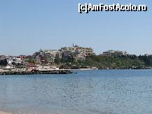 [P11] O imagine de ansamblu a hotelului, flancat de Sol Nessebar Mare si Sol Nessebar Bay. Cred ca este evidenta poza pentru locatia hotelului fata de plaja » foto by cris_kiri
 - 
<span class="allrVoted glyphicon glyphicon-heart hidden" id="av91851"></span>
<a class="m-l-10 hidden" id="sv91851" onclick="voting_Foto_DelVot(,91851,1040)" role="button">șterge vot <span class="glyphicon glyphicon-remove"></span></a>
<a id="v991851" class=" c-red"  onclick="voting_Foto_SetVot(91851)" role="button"><span class="glyphicon glyphicon-heart-empty"></span> <b>LIKE</b> = Votează poza</a> <img class="hidden"  id="f91851W9" src="/imagini/loader.gif" border="0" /><span class="AjErrMes hidden" id="e91851ErM"></span>