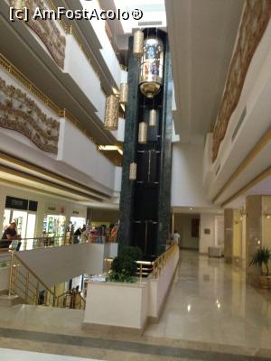 [P17] liftul si accesul spre restaurantul principal » foto by mihaamelea
 - 
<span class="allrVoted glyphicon glyphicon-heart hidden" id="av762461"></span>
<a class="m-l-10 hidden" id="sv762461" onclick="voting_Foto_DelVot(,762461,1043)" role="button">șterge vot <span class="glyphicon glyphicon-remove"></span></a>
<a id="v9762461" class=" c-red"  onclick="voting_Foto_SetVot(762461)" role="button"><span class="glyphicon glyphicon-heart-empty"></span> <b>LIKE</b> = Votează poza</a> <img class="hidden"  id="f762461W9" src="/imagini/loader.gif" border="0" /><span class="AjErrMes hidden" id="e762461ErM"></span>
