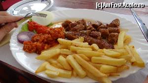 [P49] Bistro Neptun - Grill kobasice cu cartofi pai si un sos traditional (60 kuna)  » foto by Camelia19
 - 
<span class="allrVoted glyphicon glyphicon-heart hidden" id="av667424"></span>
<a class="m-l-10 hidden" id="sv667424" onclick="voting_Foto_DelVot(,667424,1056)" role="button">șterge vot <span class="glyphicon glyphicon-remove"></span></a>
<a id="v9667424" class=" c-red"  onclick="voting_Foto_SetVot(667424)" role="button"><span class="glyphicon glyphicon-heart-empty"></span> <b>LIKE</b> = Votează poza</a> <img class="hidden"  id="f667424W9" src="/imagini/loader.gif" border="0" /><span class="AjErrMes hidden" id="e667424ErM"></span>