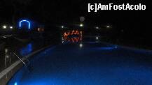 [P04] Piscina seara » foto by Cristina Bero
 - 
<span class="allrVoted glyphicon glyphicon-heart hidden" id="av263139"></span>
<a class="m-l-10 hidden" id="sv263139" onclick="voting_Foto_DelVot(,263139,1074)" role="button">șterge vot <span class="glyphicon glyphicon-remove"></span></a>
<a id="v9263139" class=" c-red"  onclick="voting_Foto_SetVot(263139)" role="button"><span class="glyphicon glyphicon-heart-empty"></span> <b>LIKE</b> = Votează poza</a> <img class="hidden"  id="f263139W9" src="/imagini/loader.gif" border="0" /><span class="AjErrMes hidden" id="e263139ErM"></span>