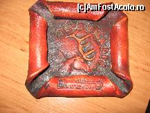 [P01] Si scrumiera are un aer rustic, avand si informatii utile pe ea » foto by amalyca
 - 
<span class="allrVoted glyphicon glyphicon-heart hidden" id="av138072"></span>
<a class="m-l-10 hidden" id="sv138072" onclick="voting_Foto_DelVot(,138072,1079)" role="button">șterge vot <span class="glyphicon glyphicon-remove"></span></a>
<a id="v9138072" class=" c-red"  onclick="voting_Foto_SetVot(138072)" role="button"><span class="glyphicon glyphicon-heart-empty"></span> <b>LIKE</b> = Votează poza</a> <img class="hidden"  id="f138072W9" src="/imagini/loader.gif" border="0" /><span class="AjErrMes hidden" id="e138072ErM"></span>