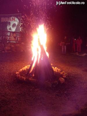 [P18] la foc de tabara » foto by bullterier
 - 
<span class="allrVoted glyphicon glyphicon-heart hidden" id="av571997"></span>
<a class="m-l-10 hidden" id="sv571997" onclick="voting_Foto_DelVot(,571997,1079)" role="button">șterge vot <span class="glyphicon glyphicon-remove"></span></a>
<a id="v9571997" class=" c-red"  onclick="voting_Foto_SetVot(571997)" role="button"><span class="glyphicon glyphicon-heart-empty"></span> <b>LIKE</b> = Votează poza</a> <img class="hidden"  id="f571997W9" src="/imagini/loader.gif" border="0" /><span class="AjErrMes hidden" id="e571997ErM"></span>