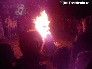 [P19] la foc de tabara, lumea se ditreaza » foto by bullterier
 - 
<span class="allrVoted glyphicon glyphicon-heart hidden" id="av571998"></span>
<a class="m-l-10 hidden" id="sv571998" onclick="voting_Foto_DelVot(,571998,1079)" role="button">șterge vot <span class="glyphicon glyphicon-remove"></span></a>
<a id="v9571998" class=" c-red"  onclick="voting_Foto_SetVot(571998)" role="button"><span class="glyphicon glyphicon-heart-empty"></span> <b>LIKE</b> = Votează poza</a> <img class="hidden"  id="f571998W9" src="/imagini/loader.gif" border="0" /><span class="AjErrMes hidden" id="e571998ErM"></span>