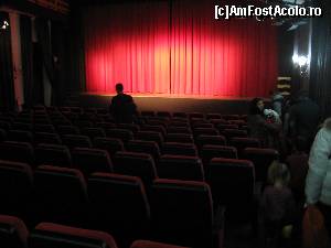 [P20] Sala pentru teatru (este si cinema)  » foto by bullterier
 - 
<span class="allrVoted glyphicon glyphicon-heart hidden" id="av571999"></span>
<a class="m-l-10 hidden" id="sv571999" onclick="voting_Foto_DelVot(,571999,1079)" role="button">șterge vot <span class="glyphicon glyphicon-remove"></span></a>
<a id="v9571999" class=" c-red"  onclick="voting_Foto_SetVot(571999)" role="button"><span class="glyphicon glyphicon-heart-empty"></span> <b>LIKE</b> = Votează poza</a> <img class="hidden"  id="f571999W9" src="/imagini/loader.gif" border="0" /><span class="AjErrMes hidden" id="e571999ErM"></span>