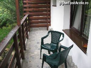 [P08] Balcon camera 5 - Vila 1 » foto by bullterier
 - 
<span class="allrVoted glyphicon glyphicon-heart hidden" id="av571987"></span>
<a class="m-l-10 hidden" id="sv571987" onclick="voting_Foto_DelVot(,571987,1079)" role="button">șterge vot <span class="glyphicon glyphicon-remove"></span></a>
<a id="v9571987" class=" c-red"  onclick="voting_Foto_SetVot(571987)" role="button"><span class="glyphicon glyphicon-heart-empty"></span> <b>LIKE</b> = Votează poza</a> <img class="hidden"  id="f571987W9" src="/imagini/loader.gif" border="0" /><span class="AjErrMes hidden" id="e571987ErM"></span>
