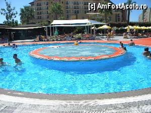 [P05] piscina din aqua park » foto by dandulea
 - 
<span class="allrVoted glyphicon glyphicon-heart hidden" id="av367787"></span>
<a class="m-l-10 hidden" id="sv367787" onclick="voting_Foto_DelVot(,367787,1101)" role="button">șterge vot <span class="glyphicon glyphicon-remove"></span></a>
<a id="v9367787" class=" c-red"  onclick="voting_Foto_SetVot(367787)" role="button"><span class="glyphicon glyphicon-heart-empty"></span> <b>LIKE</b> = Votează poza</a> <img class="hidden"  id="f367787W9" src="/imagini/loader.gif" border="0" /><span class="AjErrMes hidden" id="e367787ErM"></span>