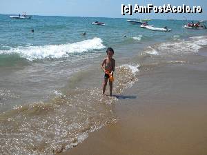 [P07] plaja nisipoasa cu intrare super in mare » foto by dandulea
 - 
<span class="allrVoted glyphicon glyphicon-heart hidden" id="av367803"></span>
<a class="m-l-10 hidden" id="sv367803" onclick="voting_Foto_DelVot(,367803,1101)" role="button">șterge vot <span class="glyphicon glyphicon-remove"></span></a>
<a id="v9367803" class=" c-red"  onclick="voting_Foto_SetVot(367803)" role="button"><span class="glyphicon glyphicon-heart-empty"></span> <b>LIKE</b> = Votează poza</a> <img class="hidden"  id="f367803W9" src="/imagini/loader.gif" border="0" /><span class="AjErrMes hidden" id="e367803ErM"></span>