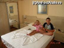 [P26] camera cu pat matrimonial » foto by bitnic
 - 
<span class="allrVoted glyphicon glyphicon-heart hidden" id="av33990"></span>
<a class="m-l-10 hidden" id="sv33990" onclick="voting_Foto_DelVot(,33990,1101)" role="button">șterge vot <span class="glyphicon glyphicon-remove"></span></a>
<a id="v933990" class=" c-red"  onclick="voting_Foto_SetVot(33990)" role="button"><span class="glyphicon glyphicon-heart-empty"></span> <b>LIKE</b> = Votează poza</a> <img class="hidden"  id="f33990W9" src="/imagini/loader.gif" border="0" /><span class="AjErrMes hidden" id="e33990ErM"></span>