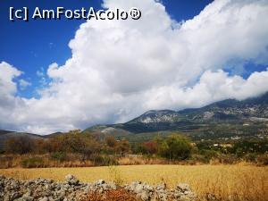 [P15] Munții cu nori pe tâmple » foto by crismis
 - 
<span class="allrVoted glyphicon glyphicon-heart hidden" id="av1268631"></span>
<a class="m-l-10 hidden" id="sv1268631" onclick="voting_Foto_DelVot(,1268631,1121)" role="button">șterge vot <span class="glyphicon glyphicon-remove"></span></a>
<a id="v91268631" class=" c-red"  onclick="voting_Foto_SetVot(1268631)" role="button"><span class="glyphicon glyphicon-heart-empty"></span> <b>LIKE</b> = Votează poza</a> <img class="hidden"  id="f1268631W9" src="/imagini/loader.gif" border="0" /><span class="AjErrMes hidden" id="e1268631ErM"></span>