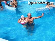[P12] 12.	Piscina hotelului Arabella, cu secţiunea pentru copii în planul secund » foto by victor_m
 - 
<span class="allrVoted glyphicon glyphicon-heart hidden" id="av296611"></span>
<a class="m-l-10 hidden" id="sv296611" onclick="voting_Foto_DelVot(,296611,1145)" role="button">șterge vot <span class="glyphicon glyphicon-remove"></span></a>
<a id="v9296611" class=" c-red"  onclick="voting_Foto_SetVot(296611)" role="button"><span class="glyphicon glyphicon-heart-empty"></span> <b>LIKE</b> = Votează poza</a> <img class="hidden"  id="f296611W9" src="/imagini/loader.gif" border="0" /><span class="AjErrMes hidden" id="e296611ErM"></span>