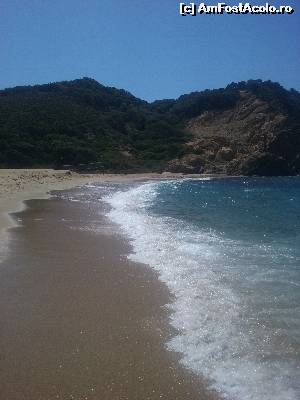 [P04] Mandraki Beach » foto by Ondina
 - 
<span class="allrVoted glyphicon glyphicon-heart hidden" id="av649724"></span>
<a class="m-l-10 hidden" id="sv649724" onclick="voting_Foto_DelVot(,649724,1166)" role="button">șterge vot <span class="glyphicon glyphicon-remove"></span></a>
<a id="v9649724" class=" c-red"  onclick="voting_Foto_SetVot(649724)" role="button"><span class="glyphicon glyphicon-heart-empty"></span> <b>LIKE</b> = Votează poza</a> <img class="hidden"  id="f649724W9" src="/imagini/loader.gif" border="0" /><span class="AjErrMes hidden" id="e649724ErM"></span>