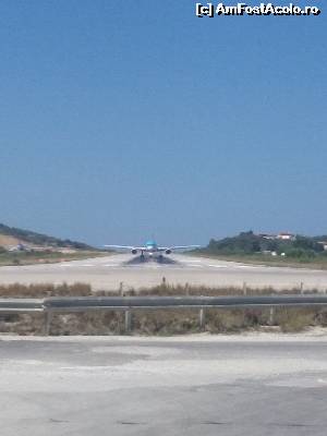 [P09] Aeroport » foto by Ondina
 - 
<span class="allrVoted glyphicon glyphicon-heart hidden" id="av650035"></span>
<a class="m-l-10 hidden" id="sv650035" onclick="voting_Foto_DelVot(,650035,1166)" role="button">șterge vot <span class="glyphicon glyphicon-remove"></span></a>
<a id="v9650035" class=" c-red"  onclick="voting_Foto_SetVot(650035)" role="button"><span class="glyphicon glyphicon-heart-empty"></span> <b>LIKE</b> = Votează poza</a> <img class="hidden"  id="f650035W9" src="/imagini/loader.gif" border="0" /><span class="AjErrMes hidden" id="e650035ErM"></span>