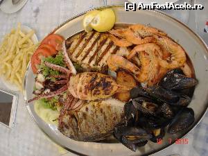 [P16] platoul cu fructe de mare si peste - a fost foarte bun » foto by ANILU
 - 
<span class="allrVoted glyphicon glyphicon-heart hidden" id="av642233"></span>
<a class="m-l-10 hidden" id="sv642233" onclick="voting_Foto_DelVot(,642233,1166)" role="button">șterge vot <span class="glyphicon glyphicon-remove"></span></a>
<a id="v9642233" class=" c-red"  onclick="voting_Foto_SetVot(642233)" role="button"><span class="glyphicon glyphicon-heart-empty"></span> <b>LIKE</b> = Votează poza</a> <img class="hidden"  id="f642233W9" src="/imagini/loader.gif" border="0" /><span class="AjErrMes hidden" id="e642233ErM"></span>