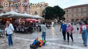 [P43] Piața Syntagma » foto by Carmen Ion
 - 
<span class="allrVoted glyphicon glyphicon-heart hidden" id="av1270155"></span>
<a class="m-l-10 hidden" id="sv1270155" onclick="voting_Foto_DelVot(,1270155,1167)" role="button">șterge vot <span class="glyphicon glyphicon-remove"></span></a>
<a id="v91270155" class=" c-red"  onclick="voting_Foto_SetVot(1270155)" role="button"><span class="glyphicon glyphicon-heart-empty"></span> <b>LIKE</b> = Votează poza</a> <img class="hidden"  id="f1270155W9" src="/imagini/loader.gif" border="0" /><span class="AjErrMes hidden" id="e1270155ErM"></span>