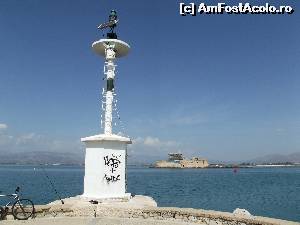 [P53] Farul şi cetatea Bourtzi în depărtare » foto by irinad
 - 
<span class="allrVoted glyphicon glyphicon-heart hidden" id="av678733"></span>
<a class="m-l-10 hidden" id="sv678733" onclick="voting_Foto_DelVot(,678733,1167)" role="button">șterge vot <span class="glyphicon glyphicon-remove"></span></a>
<a id="v9678733" class=" c-red"  onclick="voting_Foto_SetVot(678733)" role="button"><span class="glyphicon glyphicon-heart-empty"></span> <b>LIKE</b> = Votează poza</a> <img class="hidden"  id="f678733W9" src="/imagini/loader.gif" border="0" /><span class="AjErrMes hidden" id="e678733ErM"></span>