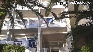 [P43] intrara in hotel dinspre plaja » foto by danadana*
 - 
<span class="allrVoted glyphicon glyphicon-heart hidden" id="av538917"></span>
<a class="m-l-10 hidden" id="sv538917" onclick="voting_Foto_DelVot(,538917,1198)" role="button">șterge vot <span class="glyphicon glyphicon-remove"></span></a>
<a id="v9538917" class=" c-red"  onclick="voting_Foto_SetVot(538917)" role="button"><span class="glyphicon glyphicon-heart-empty"></span> <b>LIKE</b> = Votează poza</a> <img class="hidden"  id="f538917W9" src="/imagini/loader.gif" border="0" /><span class="AjErrMes hidden" id="e538917ErM"></span>