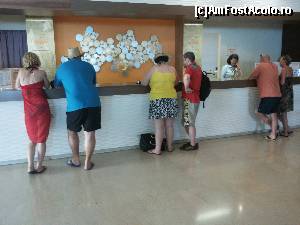 [P28] Recepţia hotelului » foto by gettyy
 - 
<span class="allrVoted glyphicon glyphicon-heart hidden" id="av666514"></span>
<a class="m-l-10 hidden" id="sv666514" onclick="voting_Foto_DelVot(,666514,1198)" role="button">șterge vot <span class="glyphicon glyphicon-remove"></span></a>
<a id="v9666514" class=" c-red"  onclick="voting_Foto_SetVot(666514)" role="button"><span class="glyphicon glyphicon-heart-empty"></span> <b>LIKE</b> = Votează poza</a> <img class="hidden"  id="f666514W9" src="/imagini/loader.gif" border="0" /><span class="AjErrMes hidden" id="e666514ErM"></span>