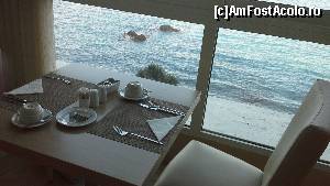 [P44] Iată şi măsuţa preferată de mine! 
Ce părere aveţi de imaginea pe care o vedeam pe geam?  » foto by gettyy
 - 
<span class="allrVoted glyphicon glyphicon-heart hidden" id="av666539"></span>
<a class="m-l-10 hidden" id="sv666539" onclick="voting_Foto_DelVot(,666539,1198)" role="button">șterge vot <span class="glyphicon glyphicon-remove"></span></a>
<a id="v9666539" class=" c-red"  onclick="voting_Foto_SetVot(666539)" role="button"><span class="glyphicon glyphicon-heart-empty"></span> <b>LIKE</b> = Votează poza</a> <img class="hidden"  id="f666539W9" src="/imagini/loader.gif" border="0" /><span class="AjErrMes hidden" id="e666539ErM"></span>