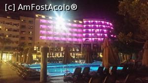 [P15] Piscina principala din fata hotelului » foto by Astor
 - 
<span class="allrVoted glyphicon glyphicon-heart hidden" id="av1371428"></span>
<a class="m-l-10 hidden" id="sv1371428" onclick="voting_Foto_DelVot(,1371428,1223)" role="button">șterge vot <span class="glyphicon glyphicon-remove"></span></a>
<a id="v91371428" class=" c-red"  onclick="voting_Foto_SetVot(1371428)" role="button"><span class="glyphicon glyphicon-heart-empty"></span> <b>LIKE</b> = Votează poza</a> <img class="hidden"  id="f1371428W9" src="/imagini/loader.gif" border="0" /><span class="AjErrMes hidden" id="e1371428ErM"></span>