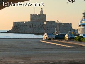 [P40] Rodos Town » foto by ioana74
 - 
<span class="allrVoted glyphicon glyphicon-heart hidden" id="av1541065"></span>
<a class="m-l-10 hidden" id="sv1541065" onclick="voting_Foto_DelVot(,1541065,1227)" role="button">șterge vot <span class="glyphicon glyphicon-remove"></span></a>
<a id="v91541065" class=" c-red"  onclick="voting_Foto_SetVot(1541065)" role="button"><span class="glyphicon glyphicon-heart-empty"></span> <b>LIKE</b> = Votează poza</a> <img class="hidden"  id="f1541065W9" src="/imagini/loader.gif" border="0" /><span class="AjErrMes hidden" id="e1541065ErM"></span>