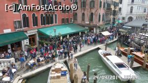 [P10] Forfota din Veneția » foto by ungureanica
 - 
<span class="allrVoted glyphicon glyphicon-heart hidden" id="av1076045"></span>
<a class="m-l-10 hidden" id="sv1076045" onclick="voting_Foto_DelVot(,1076045,1229)" role="button">șterge vot <span class="glyphicon glyphicon-remove"></span></a>
<a id="v91076045" class=" c-red"  onclick="voting_Foto_SetVot(1076045)" role="button"><span class="glyphicon glyphicon-heart-empty"></span> <b>LIKE</b> = Votează poza</a> <img class="hidden"  id="f1076045W9" src="/imagini/loader.gif" border="0" /><span class="AjErrMes hidden" id="e1076045ErM"></span>
