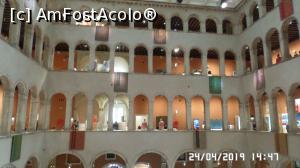 [P13] Veneția. T Fondaco dei Tedeschi by DFS » foto by ungureanica
 - 
<span class="allrVoted glyphicon glyphicon-heart hidden" id="av1076048"></span>
<a class="m-l-10 hidden" id="sv1076048" onclick="voting_Foto_DelVot(,1076048,1229)" role="button">șterge vot <span class="glyphicon glyphicon-remove"></span></a>
<a id="v91076048" class=" c-red"  onclick="voting_Foto_SetVot(1076048)" role="button"><span class="glyphicon glyphicon-heart-empty"></span> <b>LIKE</b> = Votează poza</a> <img class="hidden"  id="f1076048W9" src="/imagini/loader.gif" border="0" /><span class="AjErrMes hidden" id="e1076048ErM"></span>