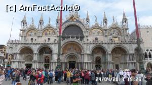 [P18] Veneția. Basilica San Marco » foto by ungureanica
 - 
<span class="allrVoted glyphicon glyphicon-heart hidden" id="av1076053"></span>
<a class="m-l-10 hidden" id="sv1076053" onclick="voting_Foto_DelVot(,1076053,1229)" role="button">șterge vot <span class="glyphicon glyphicon-remove"></span></a>
<a id="v91076053" class=" c-red"  onclick="voting_Foto_SetVot(1076053)" role="button"><span class="glyphicon glyphicon-heart-empty"></span> <b>LIKE</b> = Votează poza</a> <img class="hidden"  id="f1076053W9" src="/imagini/loader.gif" border="0" /><span class="AjErrMes hidden" id="e1076053ErM"></span>