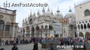 [P20] Veneția. Basilica San Marco » foto by ungureanica
 - 
<span class="allrVoted glyphicon glyphicon-heart hidden" id="av1076055"></span>
<a class="m-l-10 hidden" id="sv1076055" onclick="voting_Foto_DelVot(,1076055,1229)" role="button">șterge vot <span class="glyphicon glyphicon-remove"></span></a>
<a id="v91076055" class=" c-red"  onclick="voting_Foto_SetVot(1076055)" role="button"><span class="glyphicon glyphicon-heart-empty"></span> <b>LIKE</b> = Votează poza</a> <img class="hidden"  id="f1076055W9" src="/imagini/loader.gif" border="0" /><span class="AjErrMes hidden" id="e1076055ErM"></span>