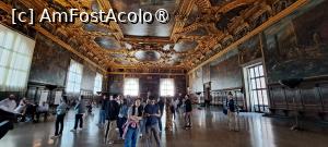 [P63] Sala Marelui Consiliu (Sala del Maggior Consiglio) » foto by irinad
 - 
<span class="allrVoted glyphicon glyphicon-heart hidden" id="av1477355"></span>
<a class="m-l-10 hidden" id="sv1477355" onclick="voting_Foto_DelVot(,1477355,1229)" role="button">șterge vot <span class="glyphicon glyphicon-remove"></span></a>
<a id="v91477355" class=" c-red"  onclick="voting_Foto_SetVot(1477355)" role="button"><span class="glyphicon glyphicon-heart-empty"></span> <b>LIKE</b> = Votează poza</a> <img class="hidden"  id="f1477355W9" src="/imagini/loader.gif" border="0" /><span class="AjErrMes hidden" id="e1477355ErM"></span>